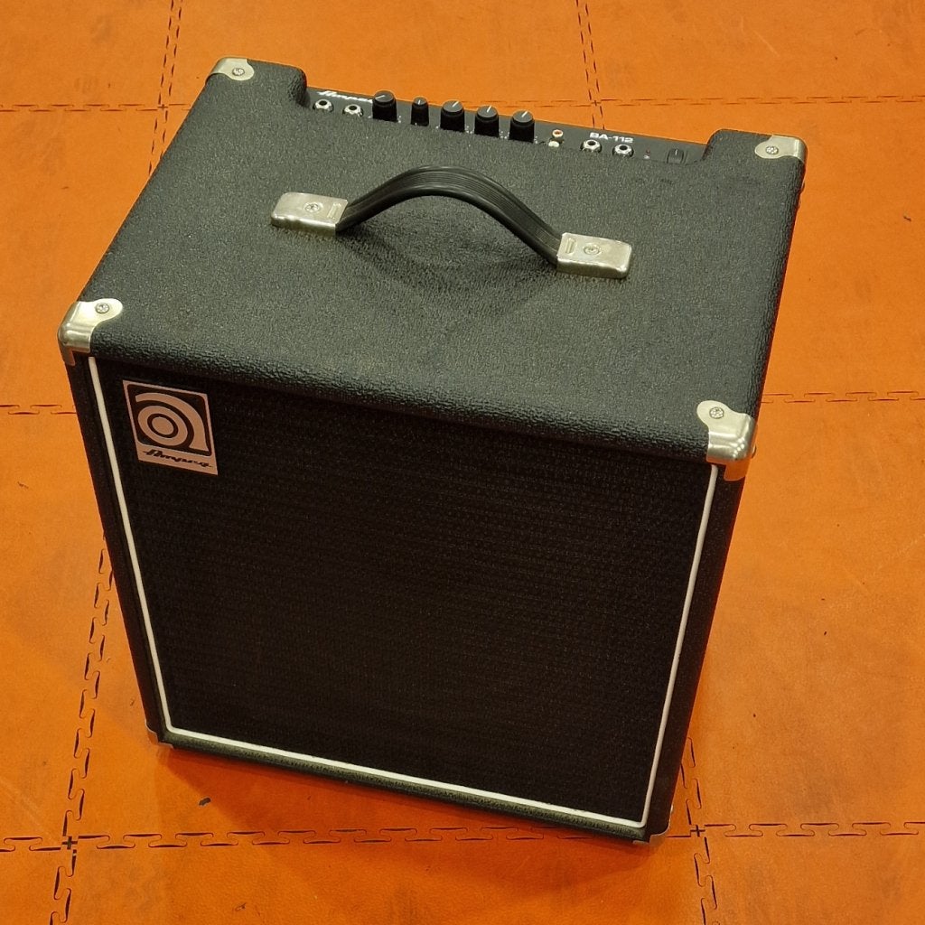 ampeg ba112u basversterker in nette staat, 2K Games, Gebruikt, https://support.2k.com/hc/nl, 10 Hamilton Landing, Novato, CA 94949, Verenigde Staten