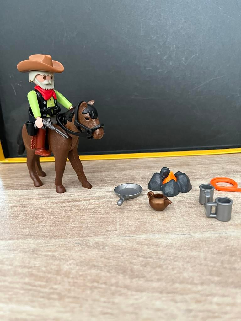 Playmobil Cowboy met paard en kampvuur accessoires, Ophalen of Verzenden, Gebruikt, Complete set