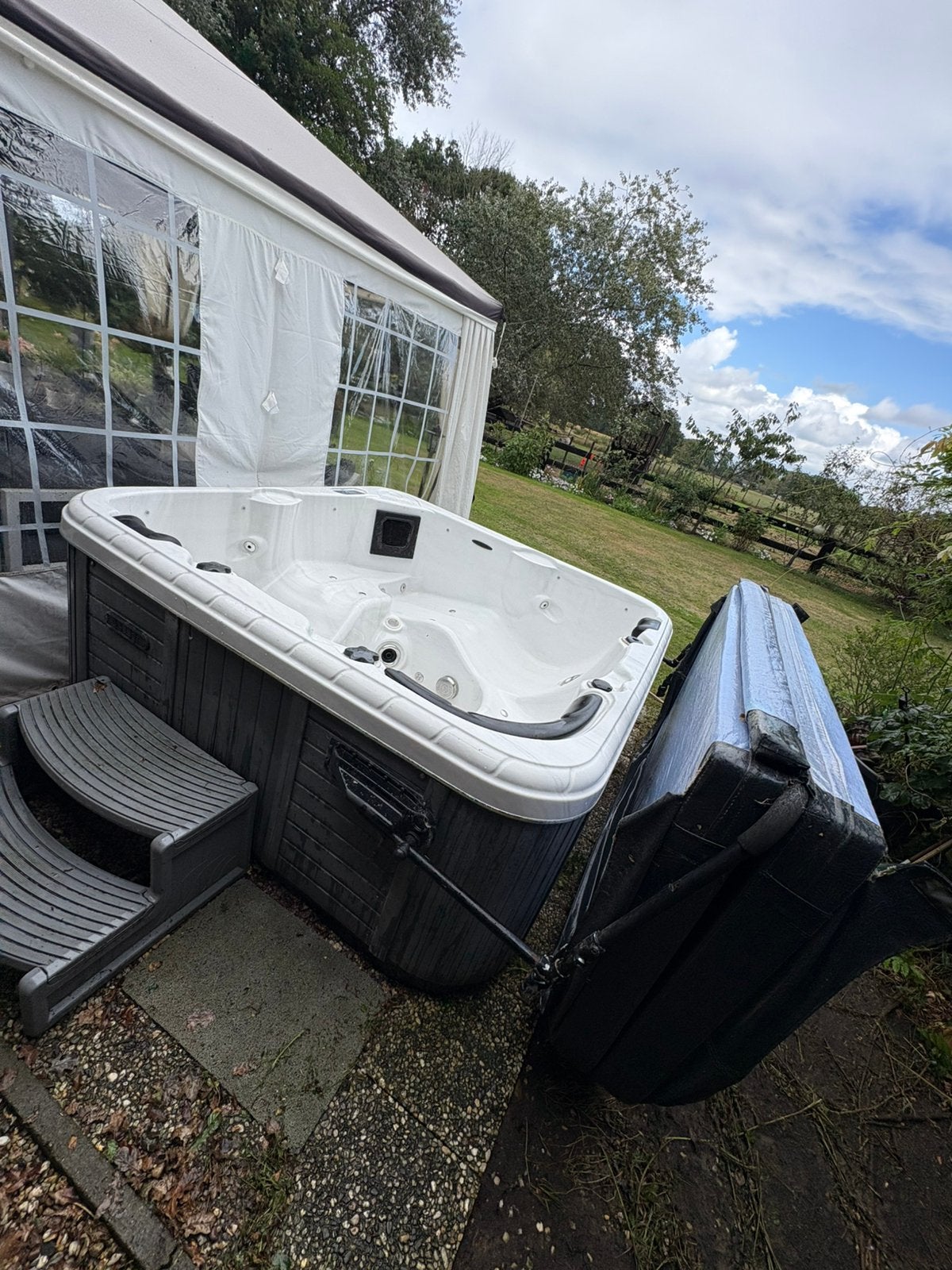 Jaccuzi, Ophalen of Verzenden