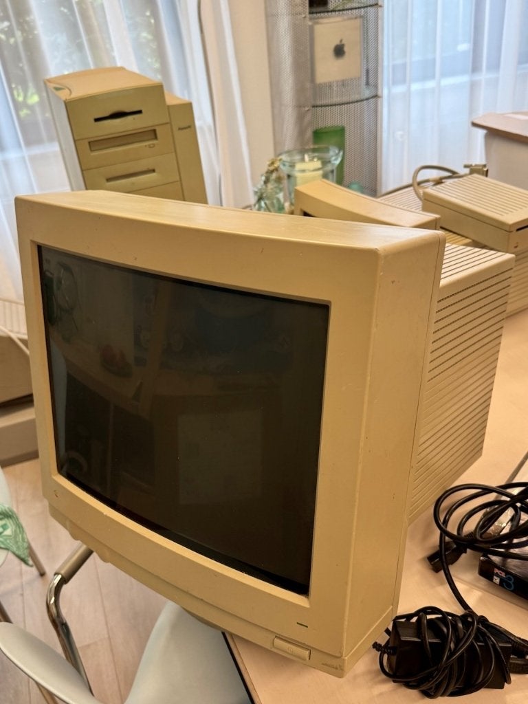Apple Macintosh 16" Color Display (1991, Ophalen, Apple