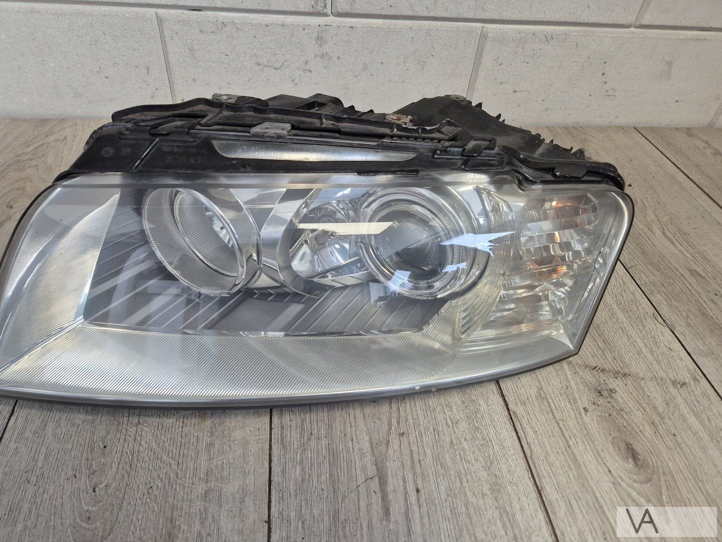 Koplamp xenon links Audi A8 2002 - 2007 nette staat €150, Gebruikt, -, -, -
