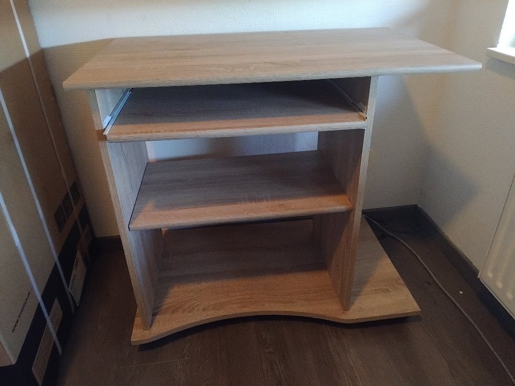 Bureau GRATIS anders zaterdag naar de stort, Ophalen, Gebruikt