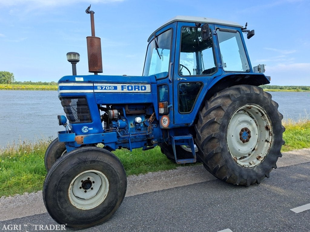 Ford 5700, Gebruikt, -, Meer dan 10000, Niet opgegeven