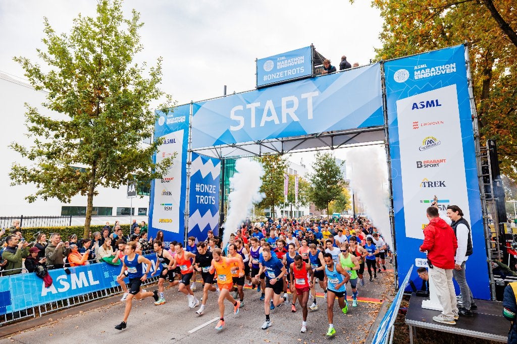 Startbewijs ASML halve marathon + kluisje, Tickets en Kaartjes, Eén persoon