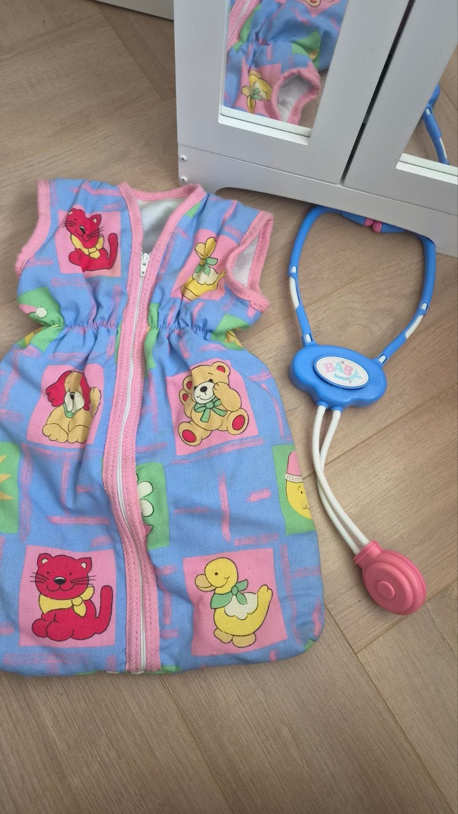 Foto 9 van Grote Baby Born set: pop, kleding, meubels en accessoires
