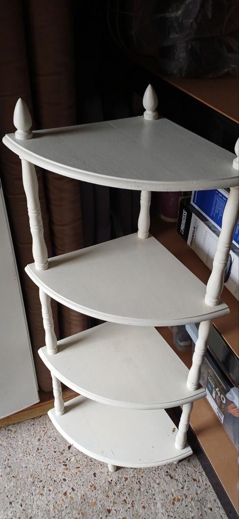 Brocante hoek kastje - Wit houten wandrek, Ophalen