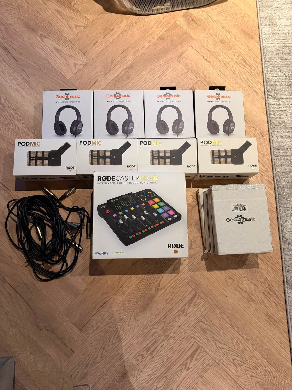 RØDECaster Pro II Podcast Studio Set met 4x PodMic, Ophalen of Verzenden, Zo goed als nieuw