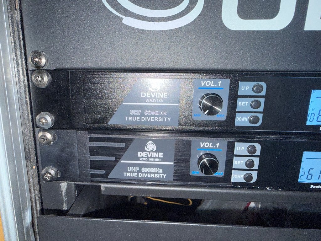 2x devine WDM168 draadloze microfoons, Muziek en Instrumenten, Microfoons, Ophalen, Zo goed als nieuw, Zangmicrofoon, Draadloos