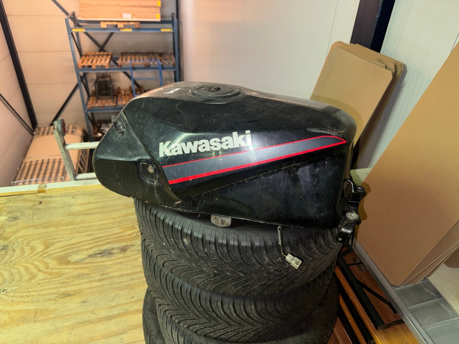 Kawasaki motorfiets brandstoftank GPZ600 R ninja, Ophalen, Gebruikt