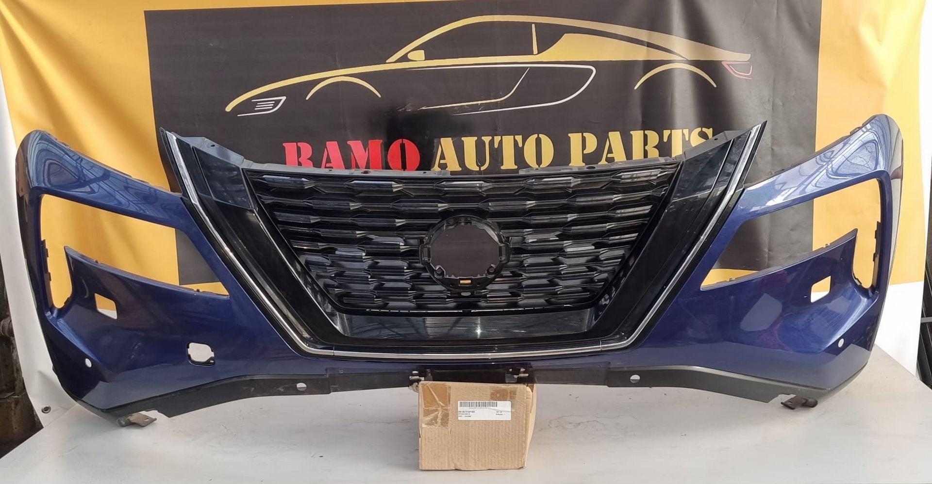 VOORBUMPER NISSAN X TRAIL T33 ORIGINEEL, Auto-onderdelen, Gebruikt, -, Voor, -