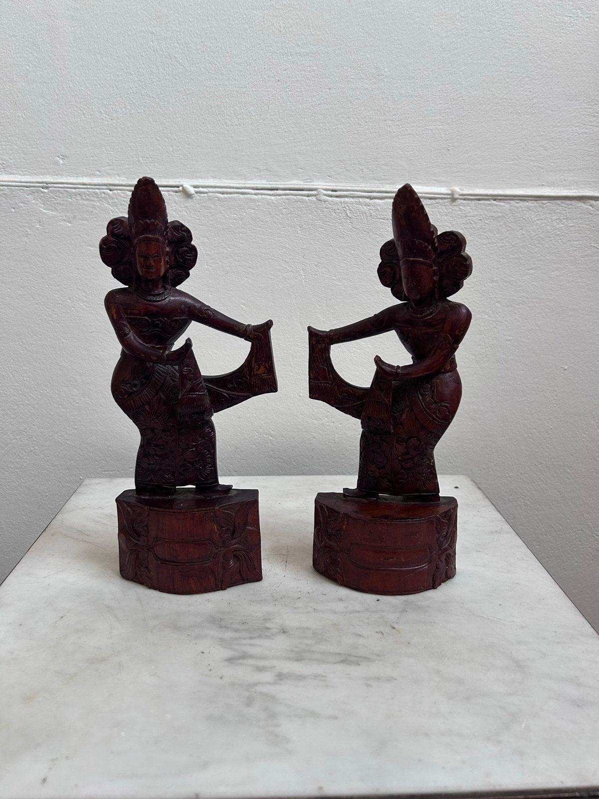 Prachtige  Balinese Houten Boekensteunen Legong Danseressen, Antiek en Kunst, Kunst | Beelden en Houtsnijwerken, Houtsnijwerk