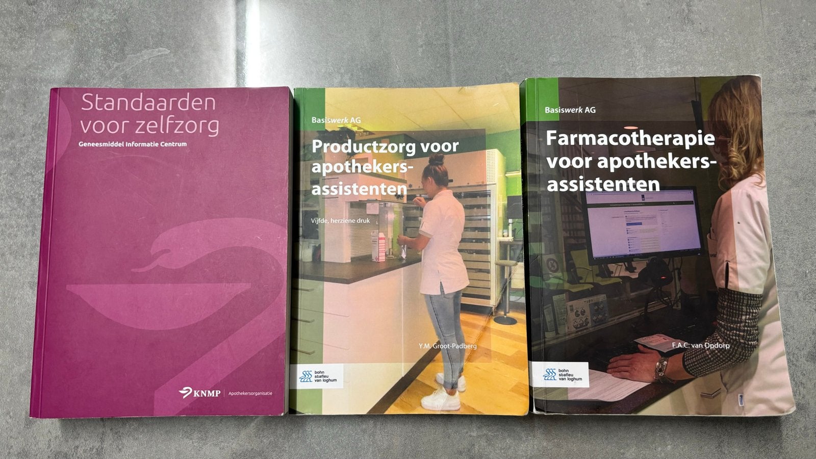 Apothekersassistente boeken MBO 4 niveau, Boeken, Ophalen of Verzenden, Beta, Zo goed als nieuw, MBO