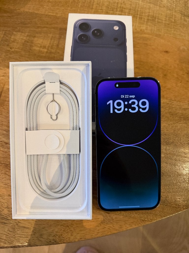 Zeer MOOIE Apple iPhone 14 Pro PAARS 256gig 100% Batterij 💜, Telecommunicatie, 256 GB, IPhone 14 Pro, Paars, Ophalen of Verzenden