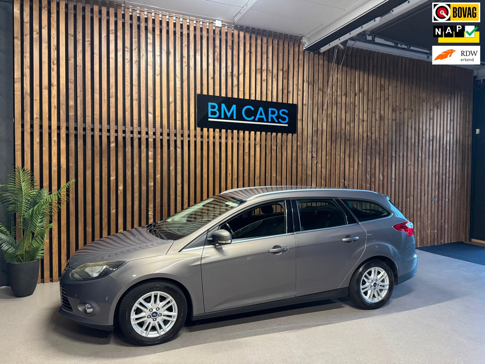 Ford Focus Wagon 1.0 EcoBoost Titanium Airco,1e Eig, Pdc, Euro 5, 125 pk, Gebruikt, Bruin