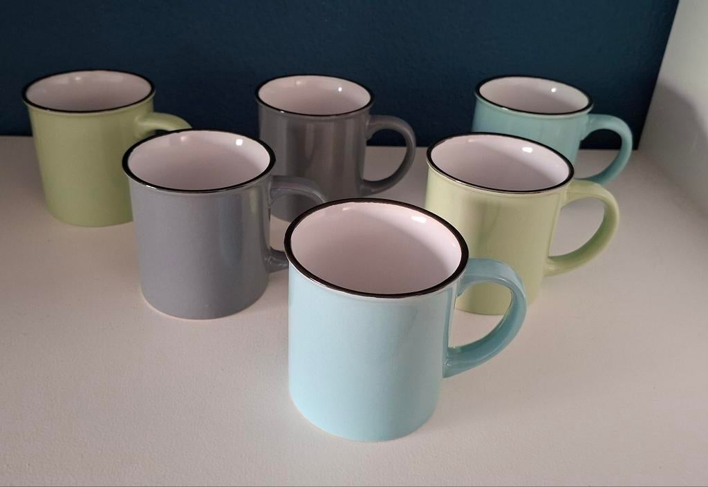 Zes bekers in vintage stijl van Cook, Ophalen of Verzenden, Zo goed als nieuw, Overige stijlen, Kop(pen) en/of Schotel(s)
