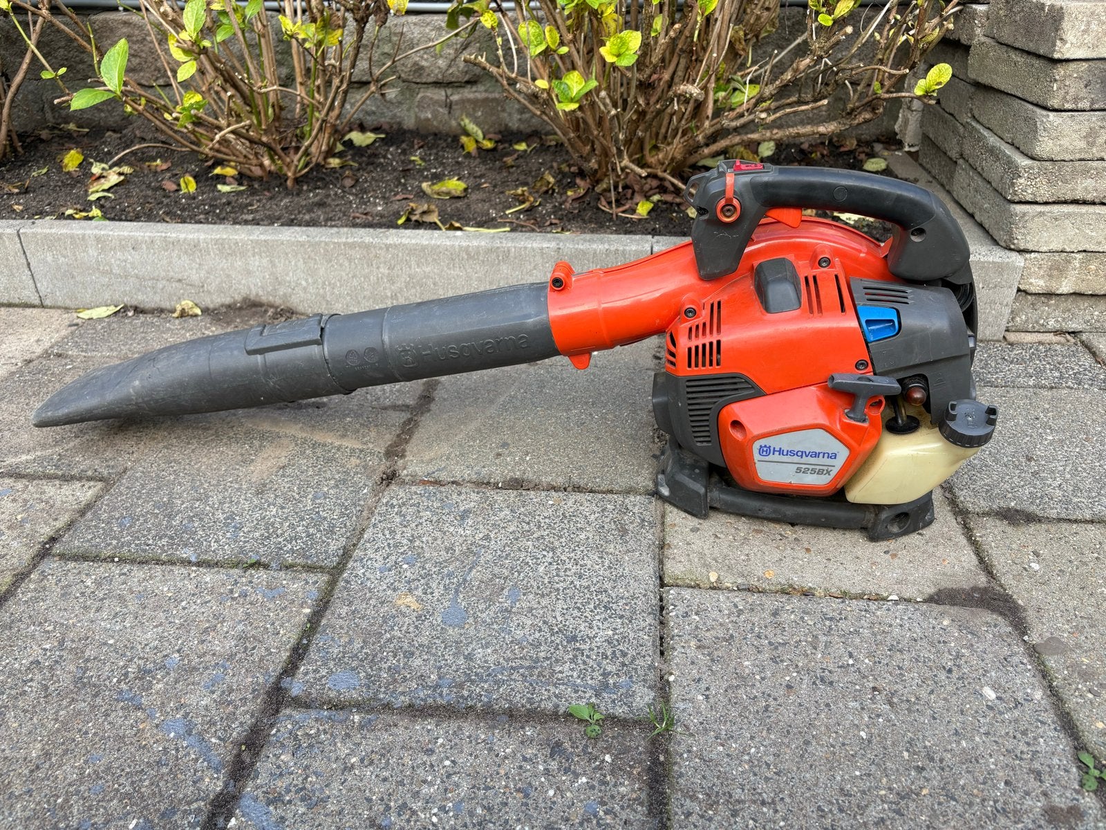 Husqvarna 525BX Benzine Bladblazer - Krachtig en Betrouwbaar, Ophalen of Verzenden, Gebruikt, Benzine, Handgedragen