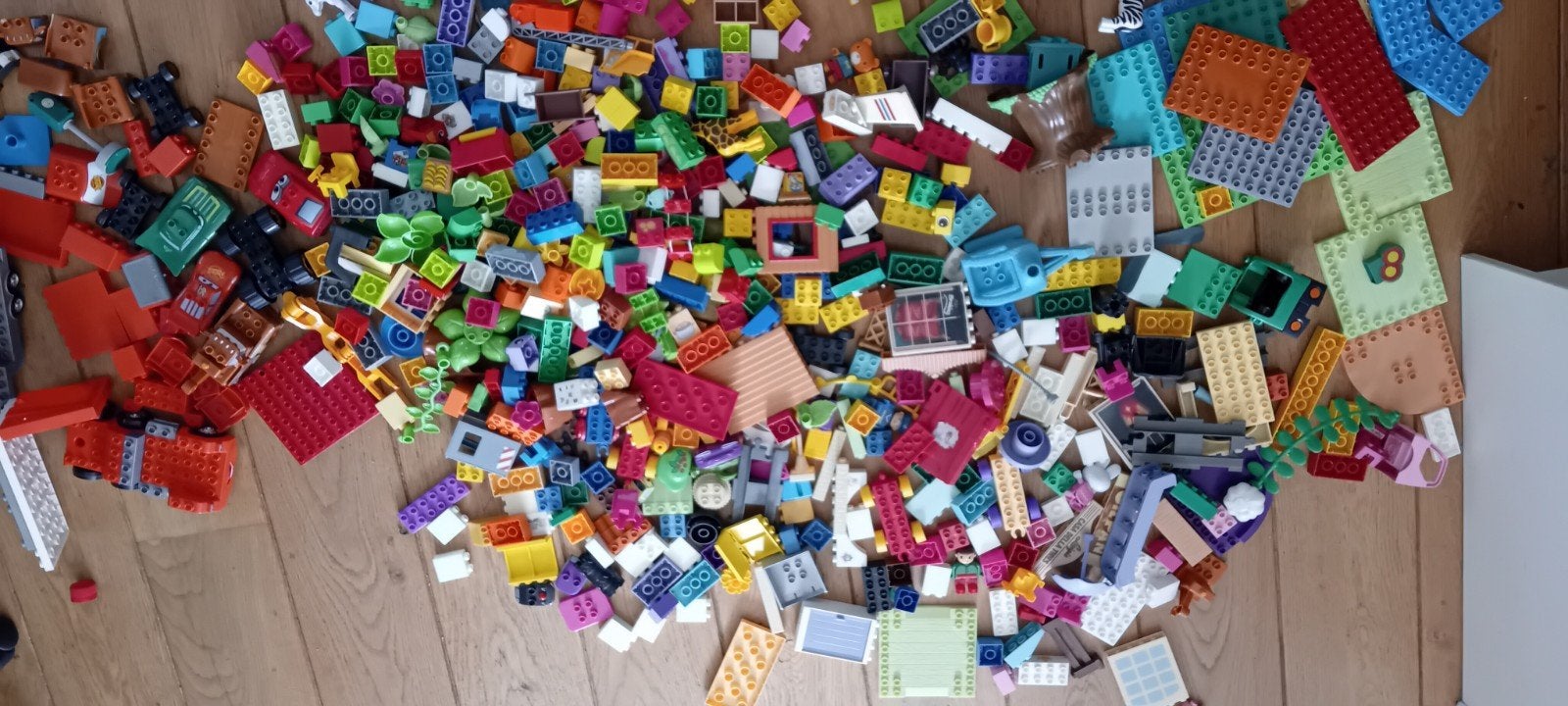 Bouwstenen, past op Duplo. O.a. Hello Kitty, Cars, Ophalen of Verzenden