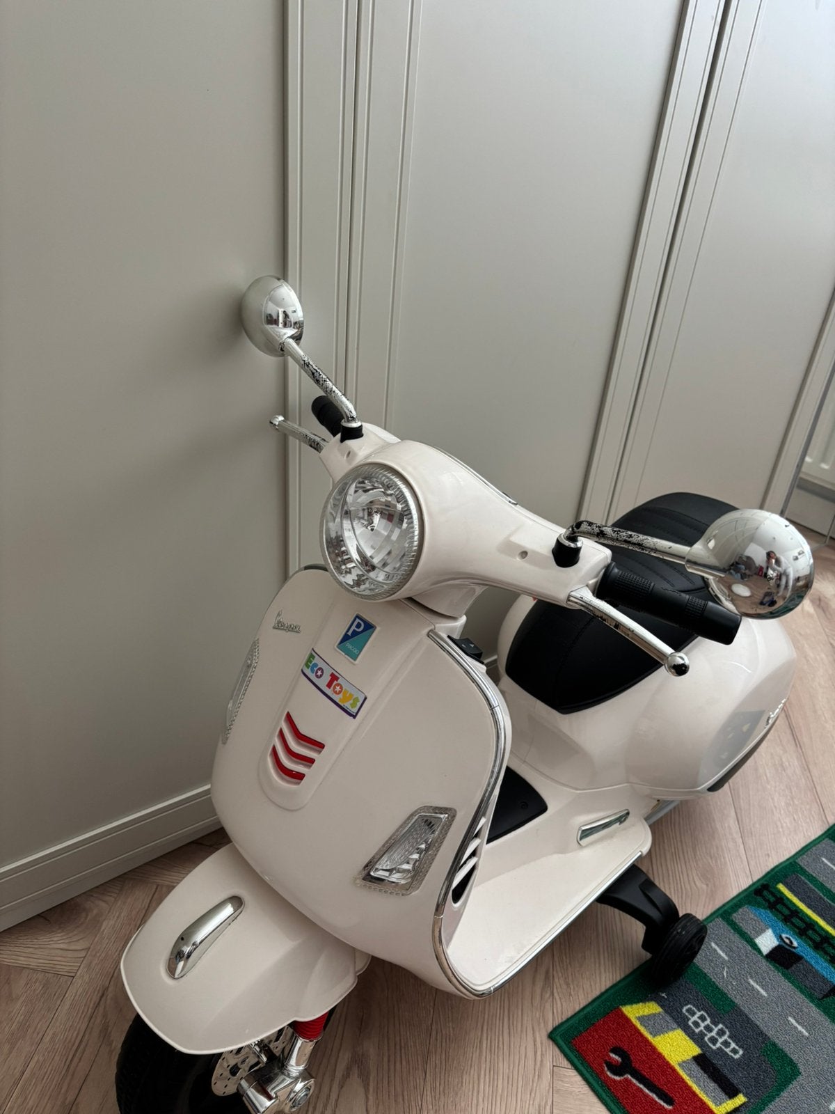 Elektrische Vespa Scooter 3tot6jaar, Ophalen of Verzenden, Overige typen
