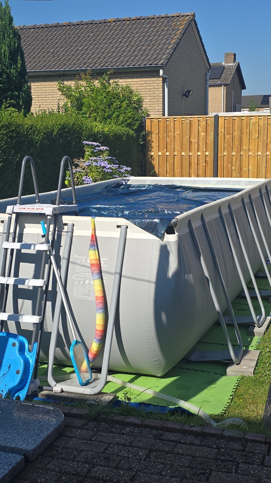 Intex zwembad
LxBxH: 549 x 274 x 132 cm inclusief toebehoren, Tuin en Terras, 200 tot 300 cm, Rechthoekig, Ophalen, 120 cm of meer