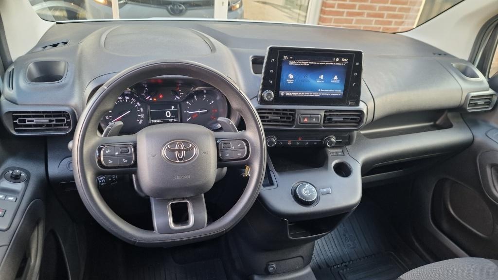 Toyota PROACE CITY 1.5 D-4D Live Long L2, Trekhaak, Apple Ca, Auto's, Bestelauto's, Stof, Gebruikt, Zwart, 4 cilinders