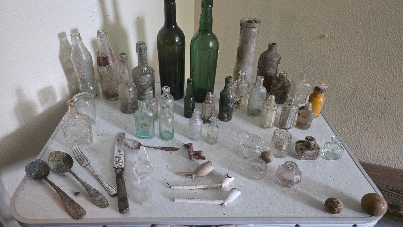 Glaswerk uit een dump put, Antiek en Kunst, Ophalen of Verzenden