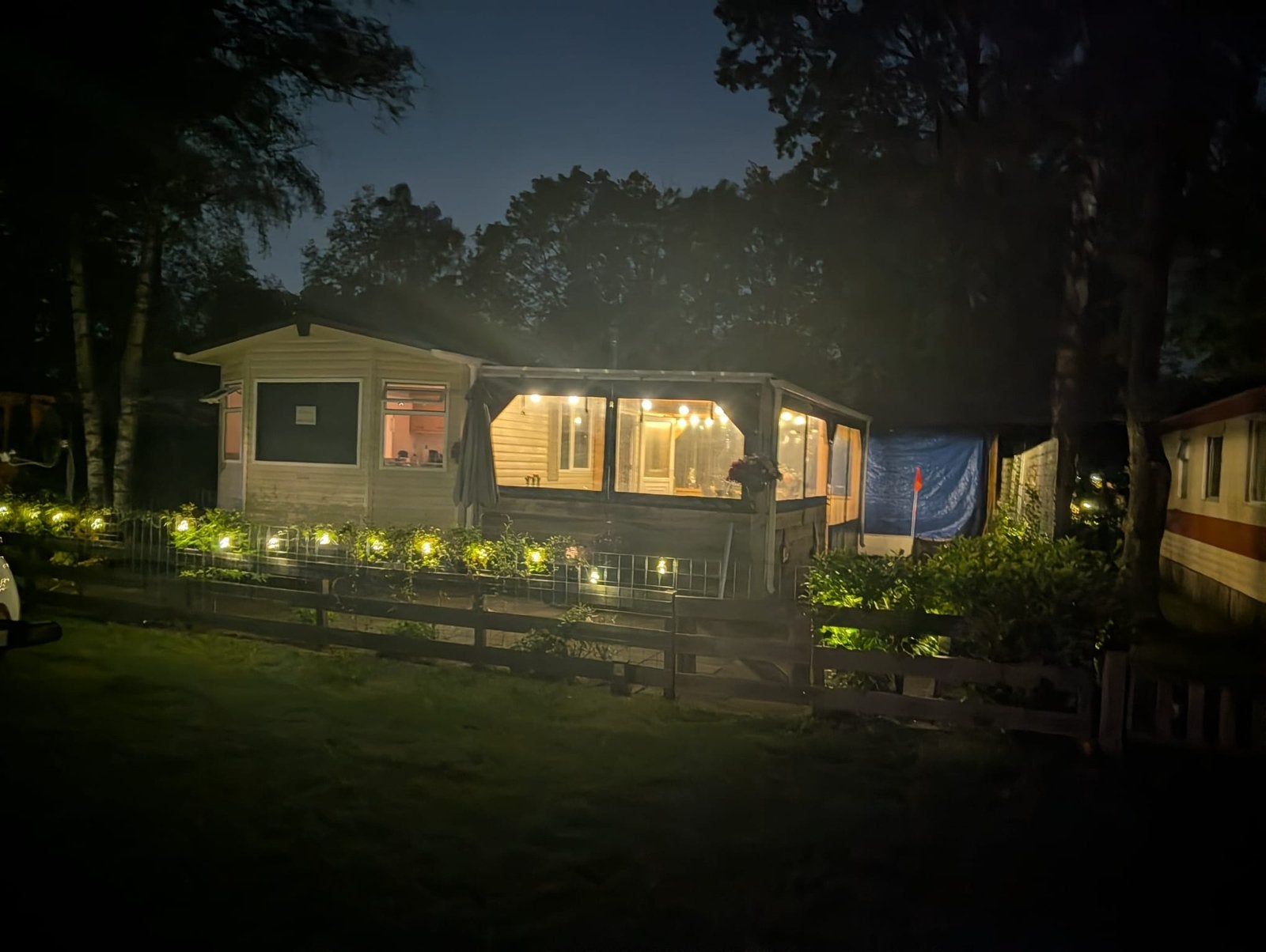 TE KOOP Chalet overkapping airco palletkachel prijs verlaagd, Zwembad