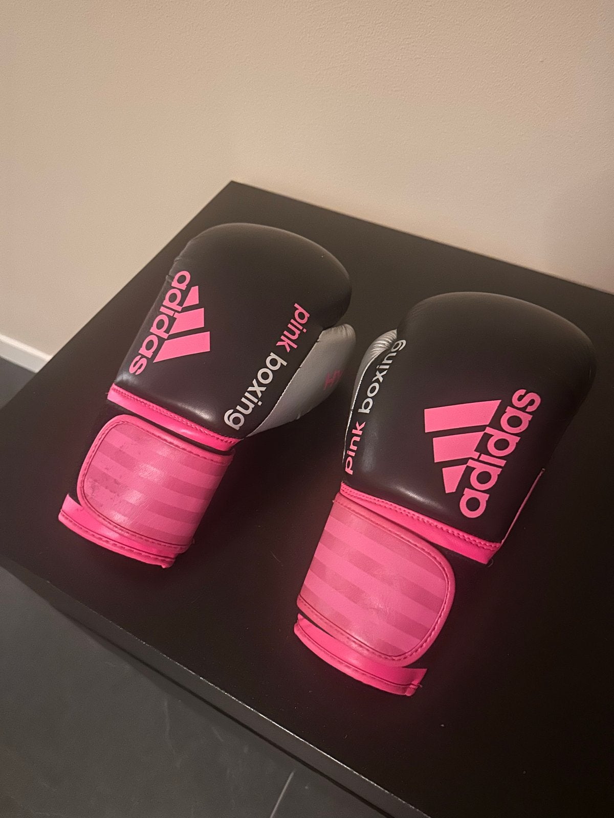 Adidas Pink Boxing Bokshandschoenen 12OZ, Ophalen of Verzenden, Gebruikt, Bokshandschoenen