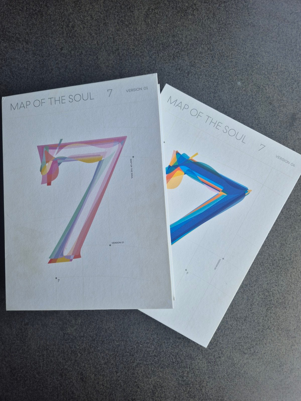 BTS Map Of The Soul 7 versie 1 & 4, Ophalen of Verzenden, Zo goed als nieuw