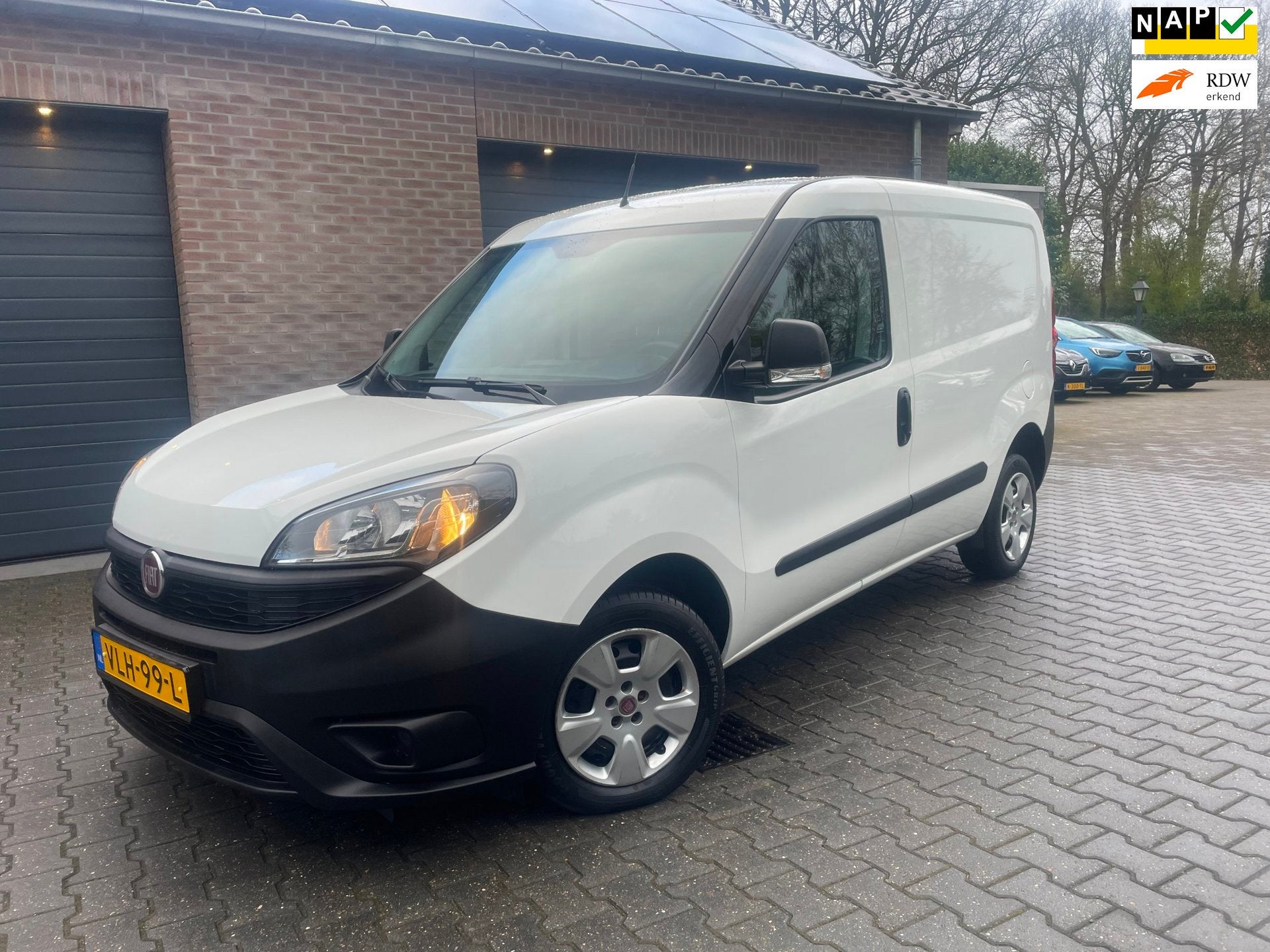 Fiat Doblò Cargo 1.6 MJ L1H1 S Basis AIRCO 3 Persoons 80 dk, Auto's, Voorwielaandrijving, 101 pk, Euro 6, 4 cilinders