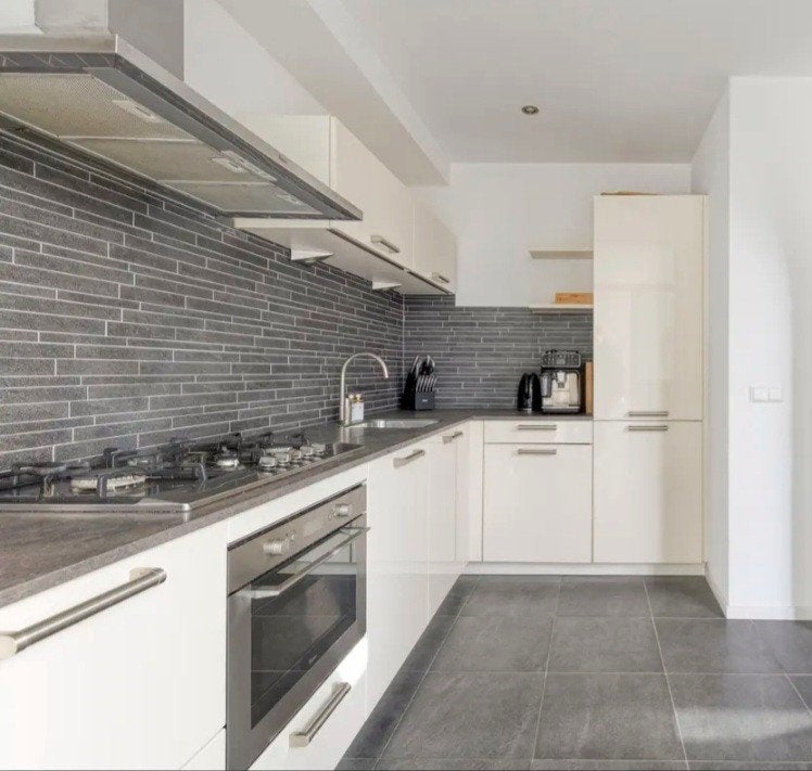 Complete hoogglans keuken incl apparatuur - moet 18/06 weg!, Huis en Inrichting, Keuken | Complete keukens, Ophalen of Verzenden