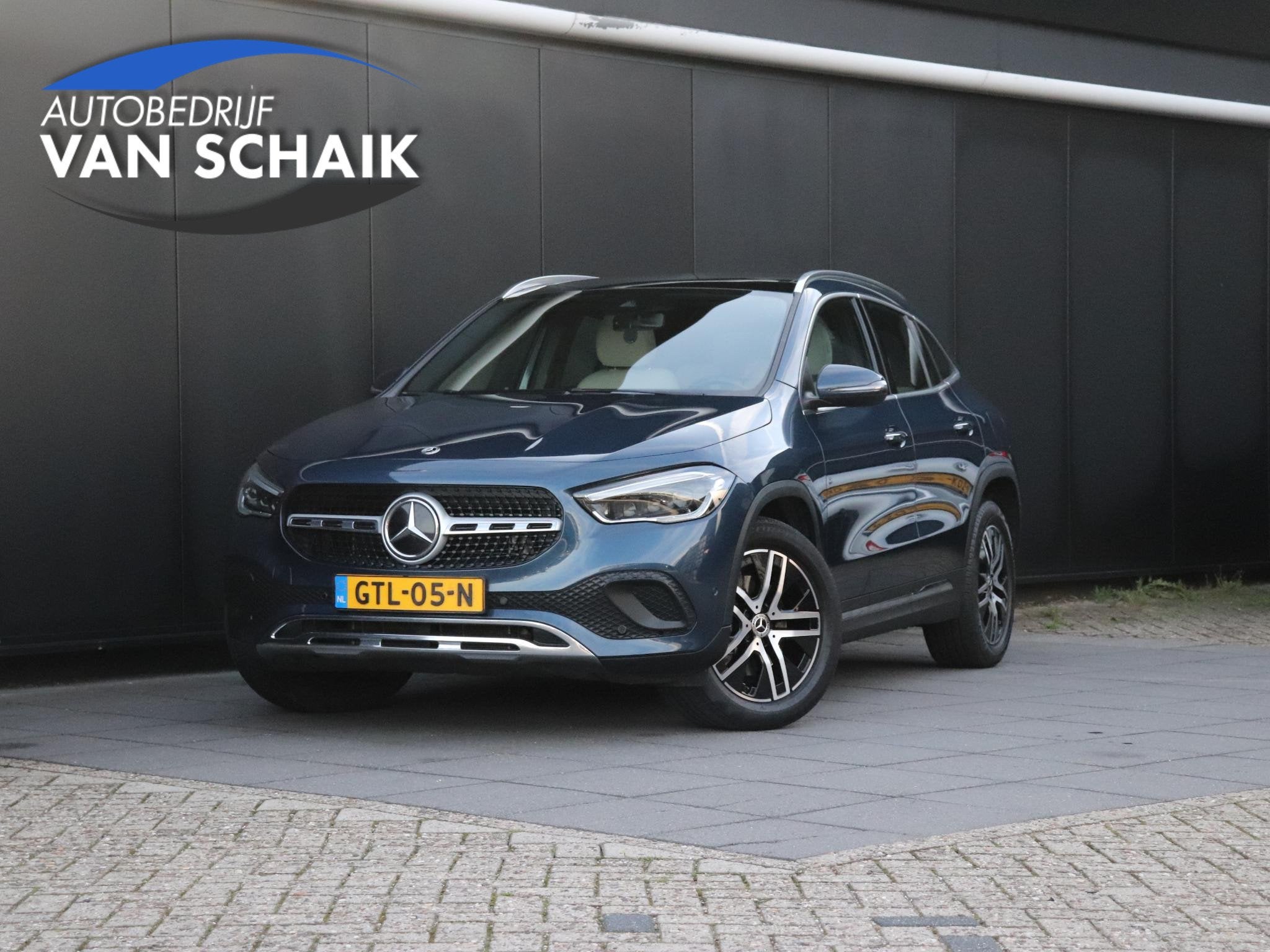 Mercedes-Benz GLA-klasse 250 e AMG Line | LEDER | MEMORY | P, Stof, 4 cilinders, 16 kWh, Bedrijf