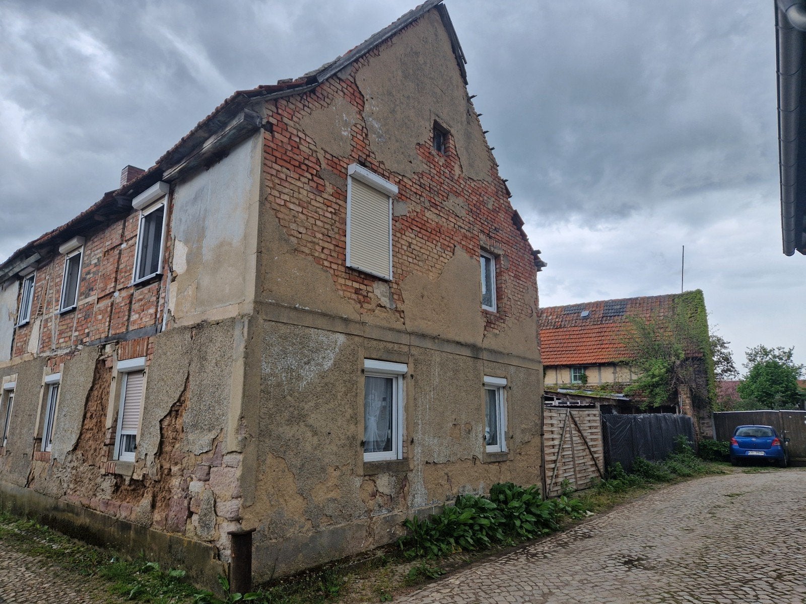 Huis met 10 kamers en ZWEMBAD in Esperstedt, Huizen en Kamers, Kamers te huur