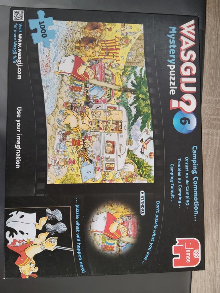 Wasgij Mysterypuzzel 6: Camping Commotion (1000 stukjes), Ophalen of Verzenden, Meer dan 50 stukjes, Gebruikt, 6 jaar of ouder