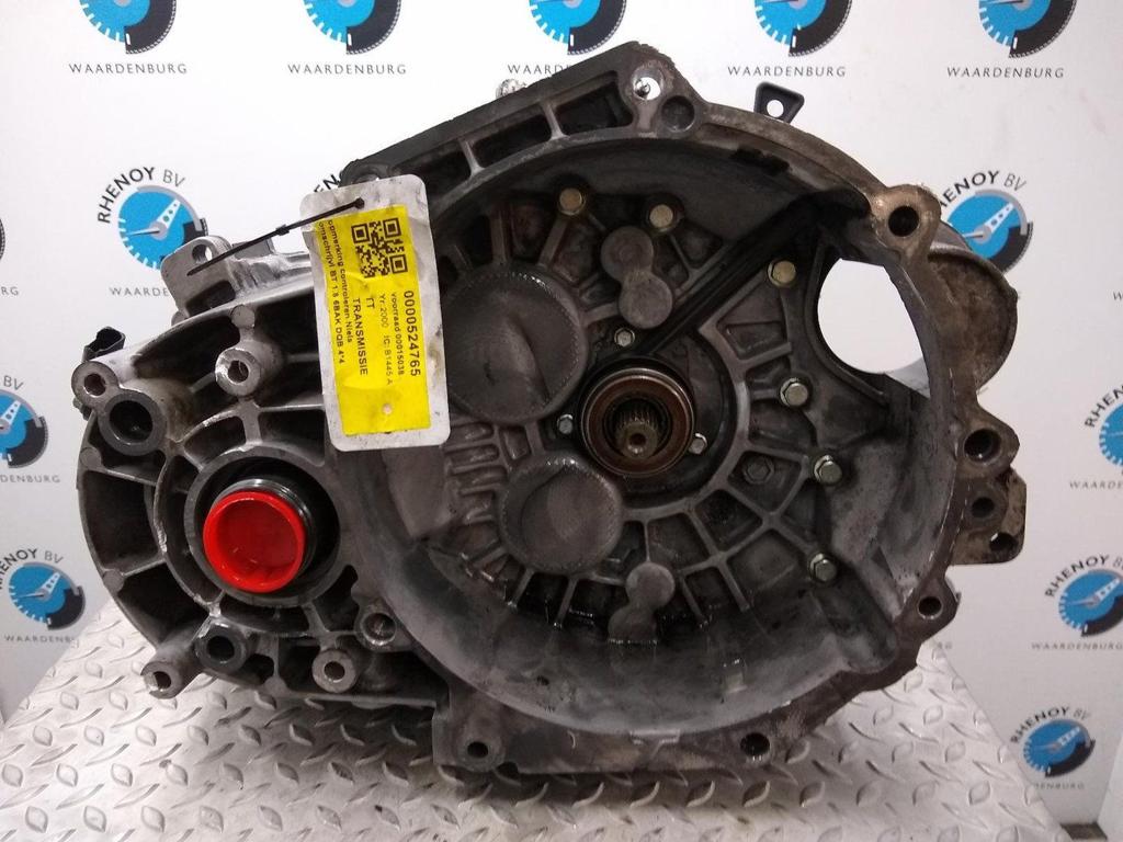 AUDI TT 1.8 5V Turbo quattro  TRANSMISSIE / VERSNELLINGSBAK, Ophalen of Verzenden, Gebruikt, Stiba lid