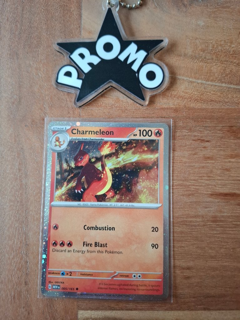 Pokemon Charmeleon (MEW 005/165) – promo card, Ophalen of Verzenden, Nieuw, Losse kaart, Foil