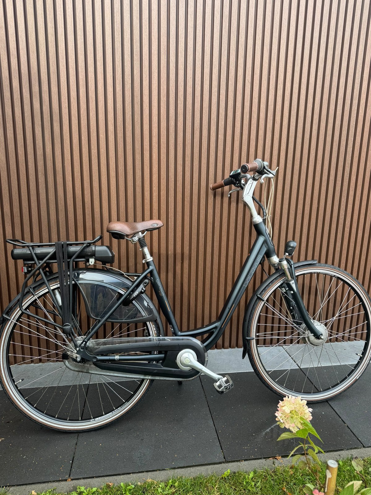 Batavus Genova E-Go Elektrische fiets E-bike ZGAN, Ophalen, Batavus, Zo goed als nieuw, 47 tot 51 cm