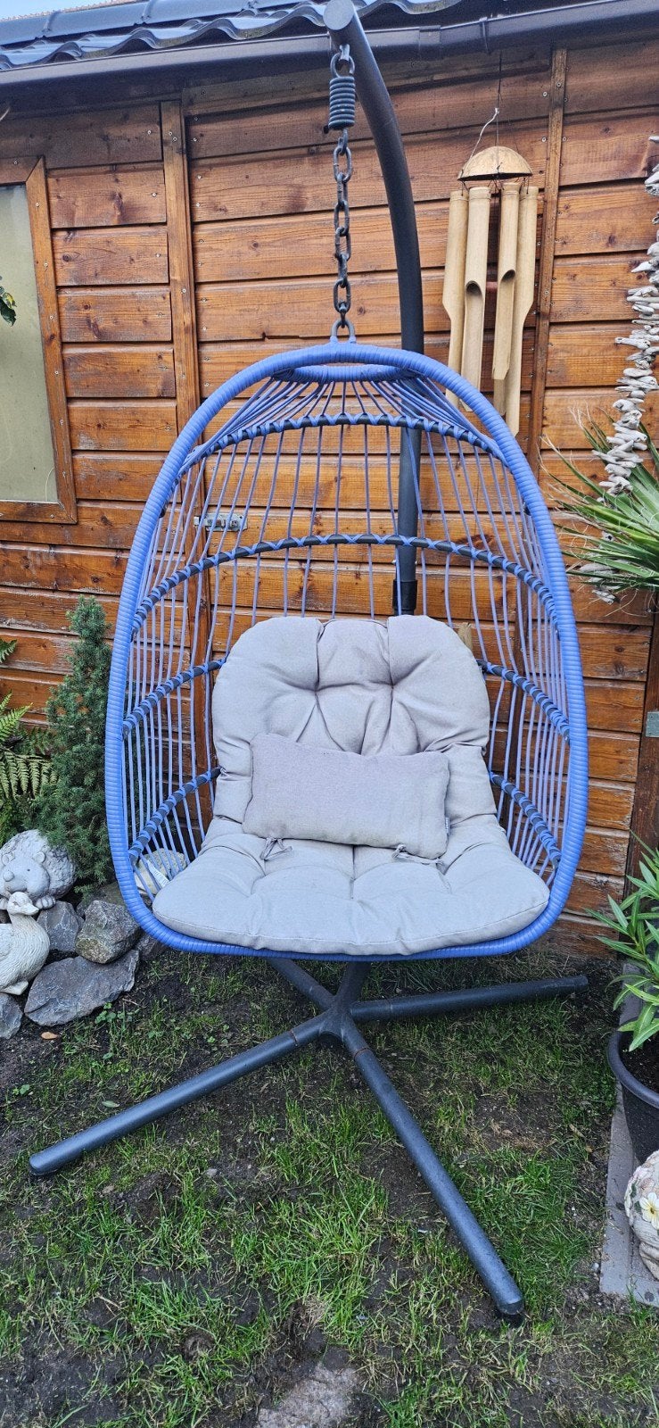 Comfortabele blauwe ophangstoel met standaard, Ophalen, Gebruikt, Rotan