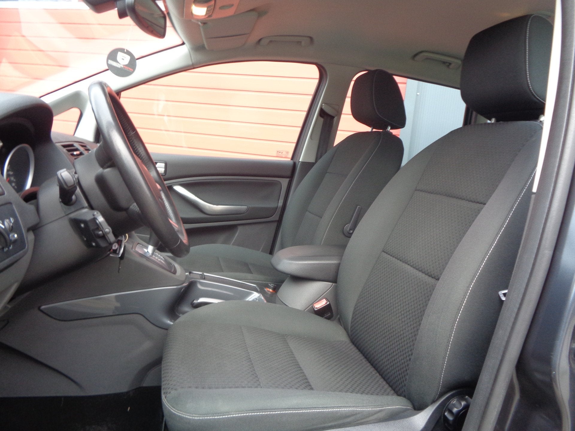 Ford C-MAX 2.0-16V Titanium 146PK Automaat Navi Clima Cruise, Auto's, Gebruikt, 4 cilinders, Origineel Nederlands, Bedrijf
