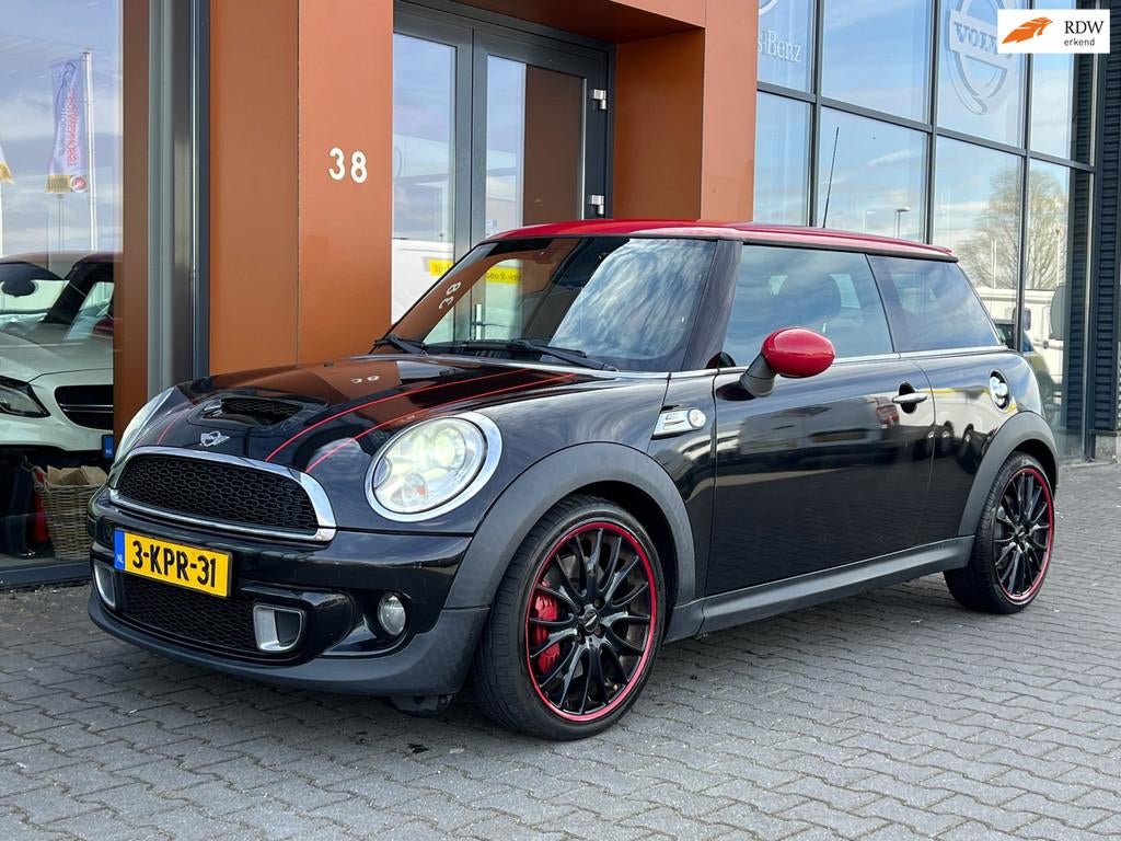 Mini Mini 1.6 JCW|6BAK|Clima|Stoelverw.|Navi|Cruise|Isofix, Voorwielaandrijving, Euro 5, Gebruikt, 4 cilinders