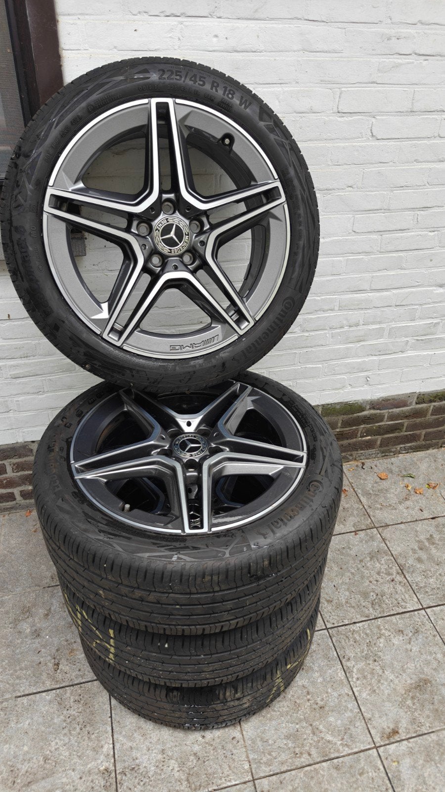Te koop originele Mercedes AMG A-klasse 18inch zomerset, Ophalen, 18 inch, Banden en Velgen, Nieuw