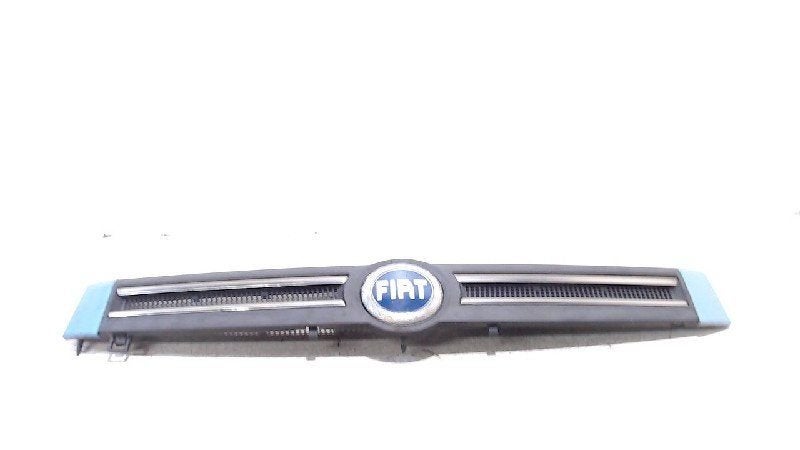 Grille Fiat Panda, Auto-onderdelen, Onderdelen@venauto.nl, Van der Ven Autorecycling B.V., Gebruikt, Ettenseweg 76, 4706 PB Roosendaal, The Netherlands