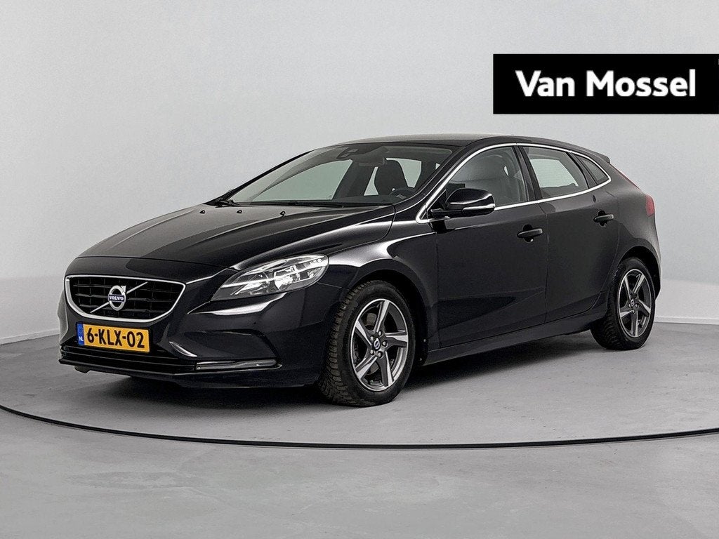 Volvo V40 1.6 T3 Momentum, Auto's, Voorwielaandrijving, Gebruikt, 4 cilinders, Leder en Stof