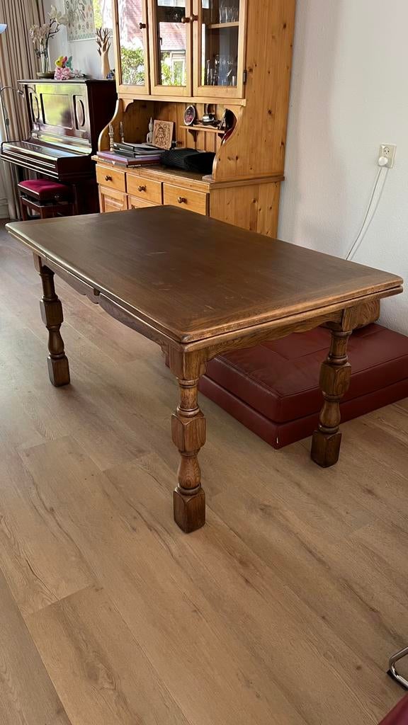 Eettafel Castle massief eiken, Ophalen