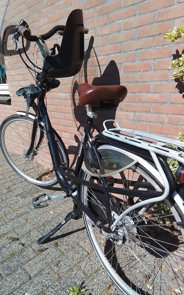 Batavus moederfiets met voorzitje van bobike met windscherm., Fietsen en Brommers, Ophalen, Versnellingen, Batavus, 1 zitje
