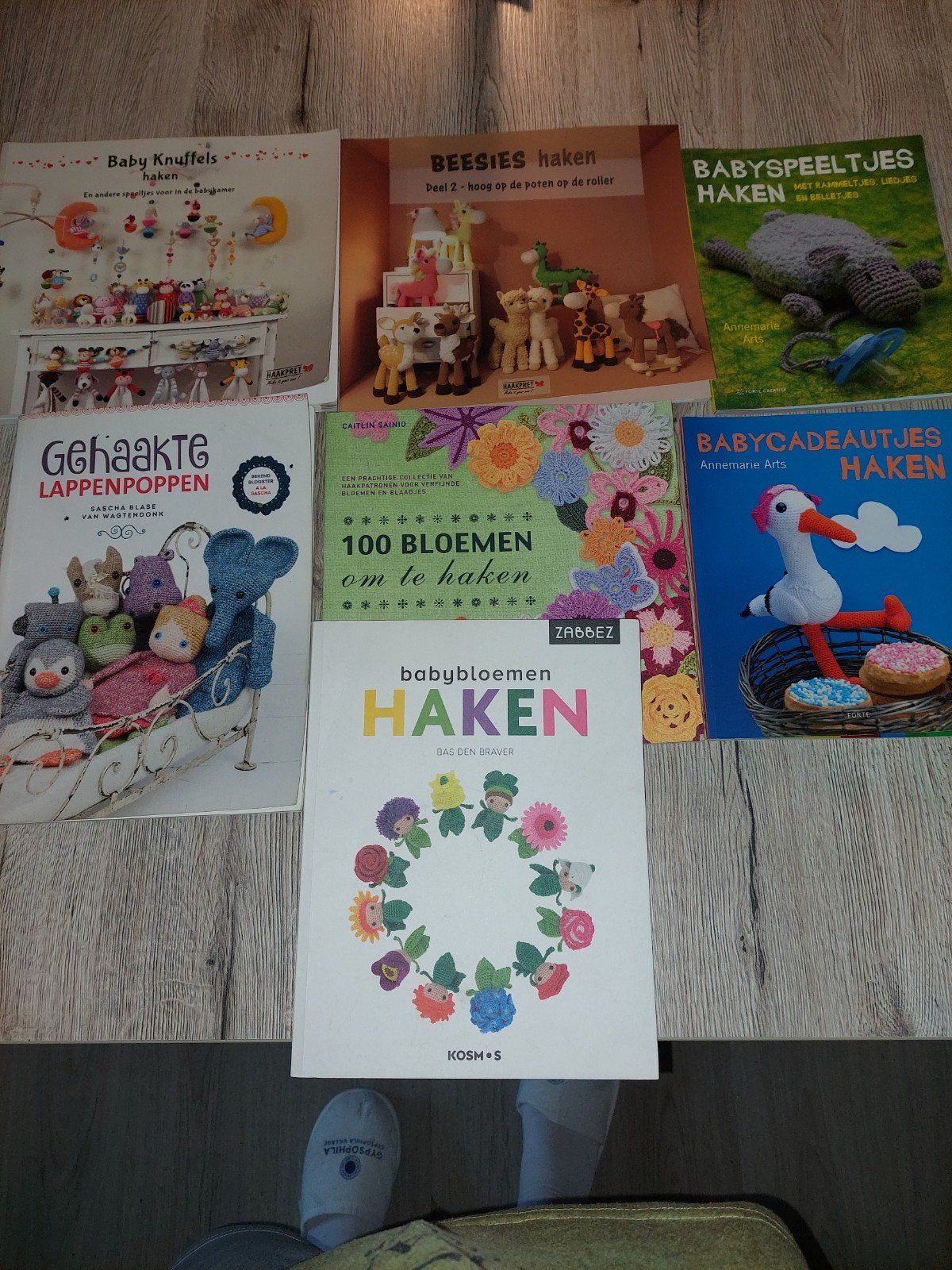 7 haakboeken - diverse patronen en projecten, Ophalen, Gebruikt, Haken, Patroon of Boek