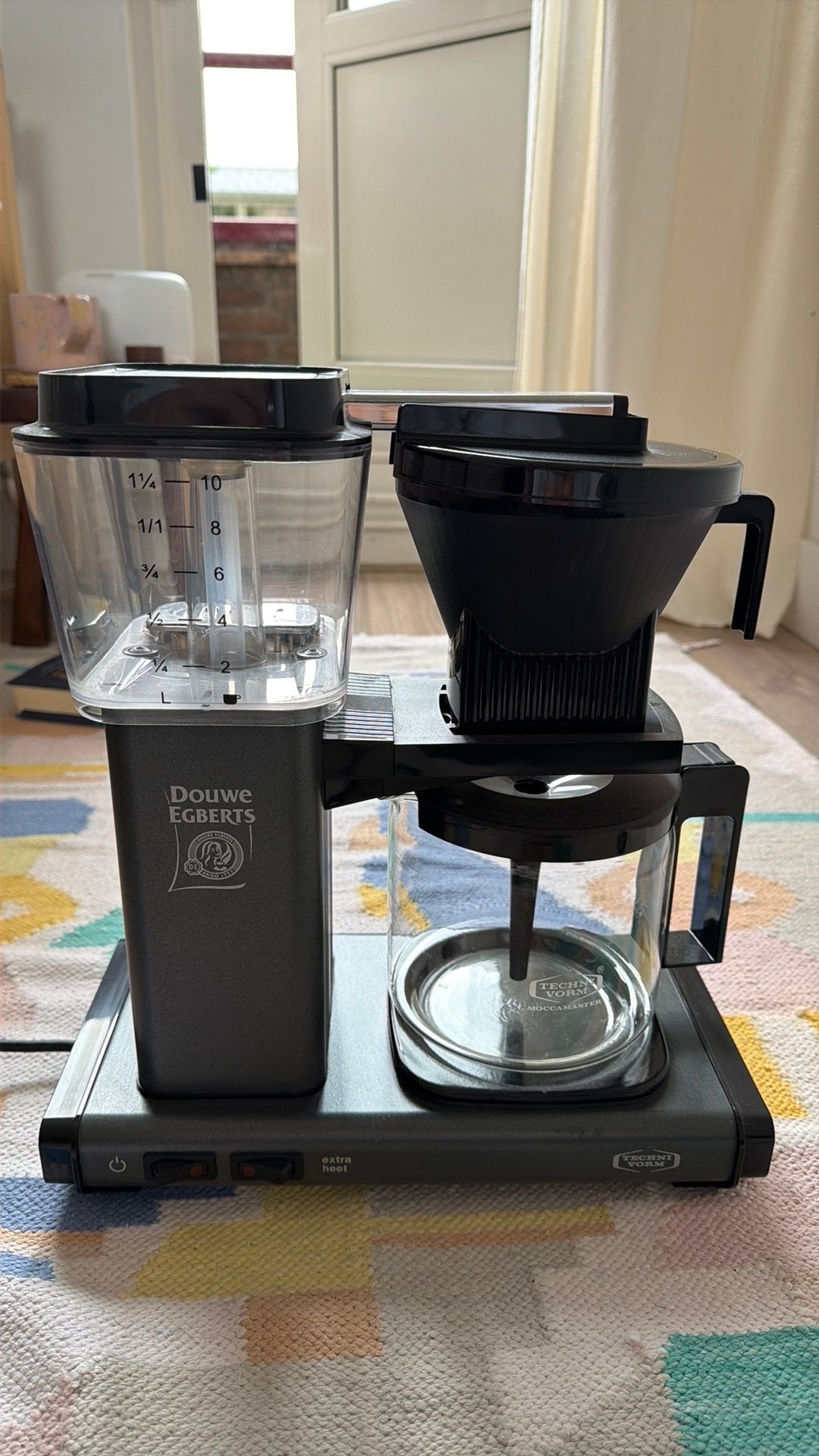 Moccamaster grijs (onyx, douwe egberts editie), Ophalen, Zo goed als nieuw, Koffiemachine
