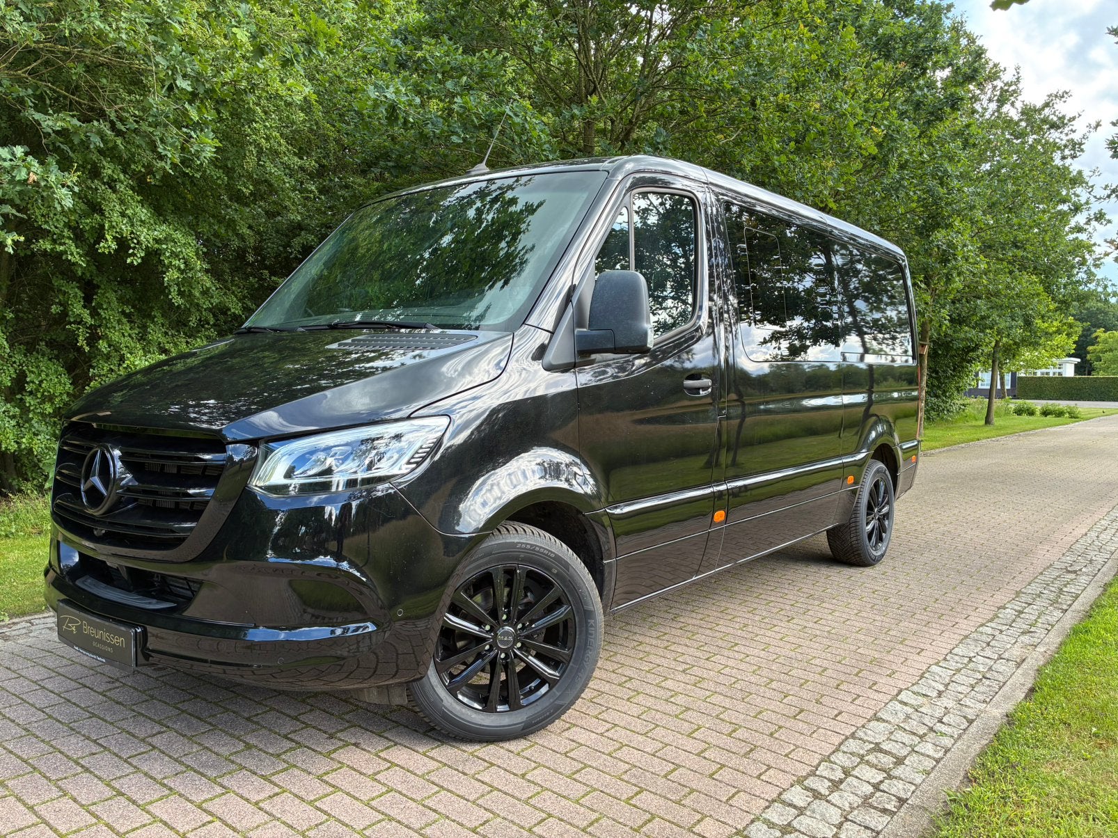 Mercedes-Benz Sprinter 319 V6 | 5-persoons | Dubbecabine, Parkeerassistent, Zwart, Mercedes-Benz, Bedrijf