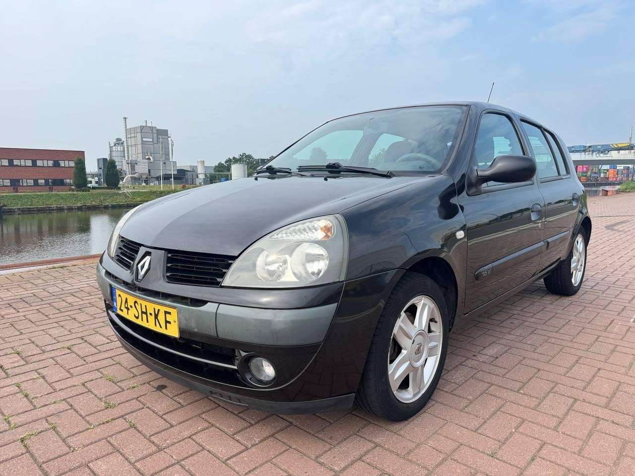 Renault Clio 1.2-16V Community /Airco/5 drs/NAP/Frisse APK, Voorwielaandrijving, Stof, Gebruikt, 31 €/maand