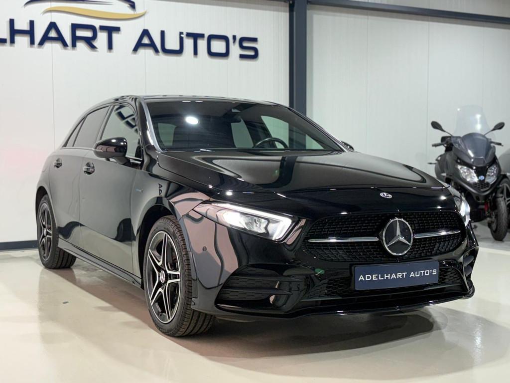 Mercedes-Benz A-klasse 250 e Business AMG Automaat / Navigat, Gebruikt, Zwart, 4 cilinders, Zwart