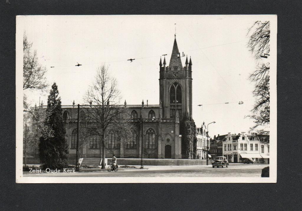 Zeist, ca. 1951 Oude Kerk met Ford de Luxe., Ophalen of Verzenden, 1940 tot 1960, Ongelopen, Utrecht